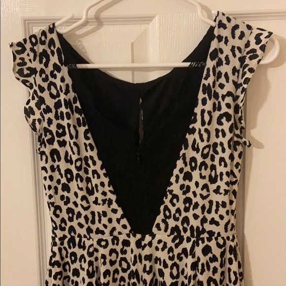 EXPRESS - Picture 4 of 8